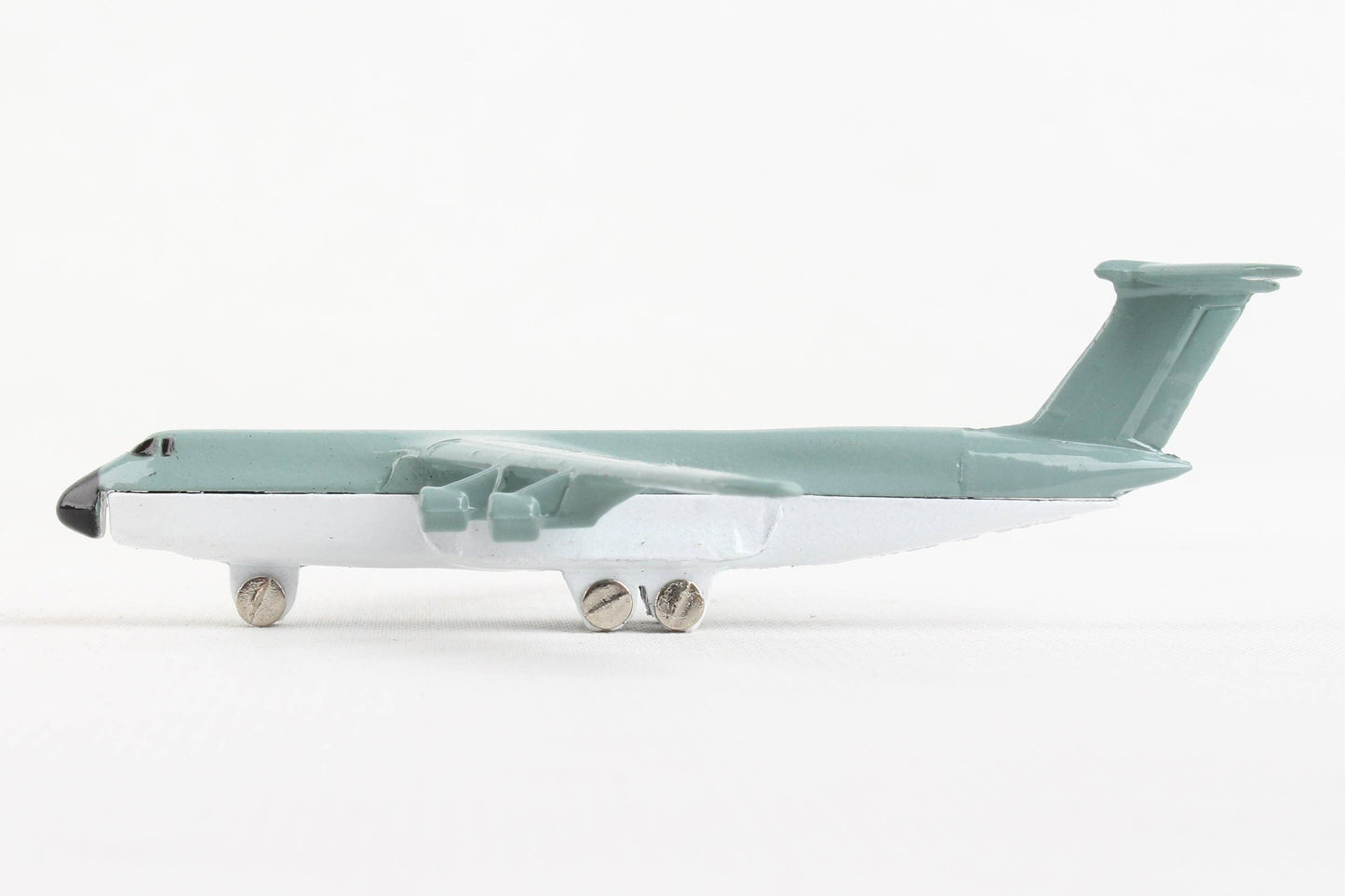 C-5 Galaxy Toy Runway24