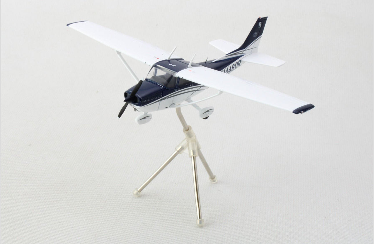 Cessna 172 Gemini Model 1:72